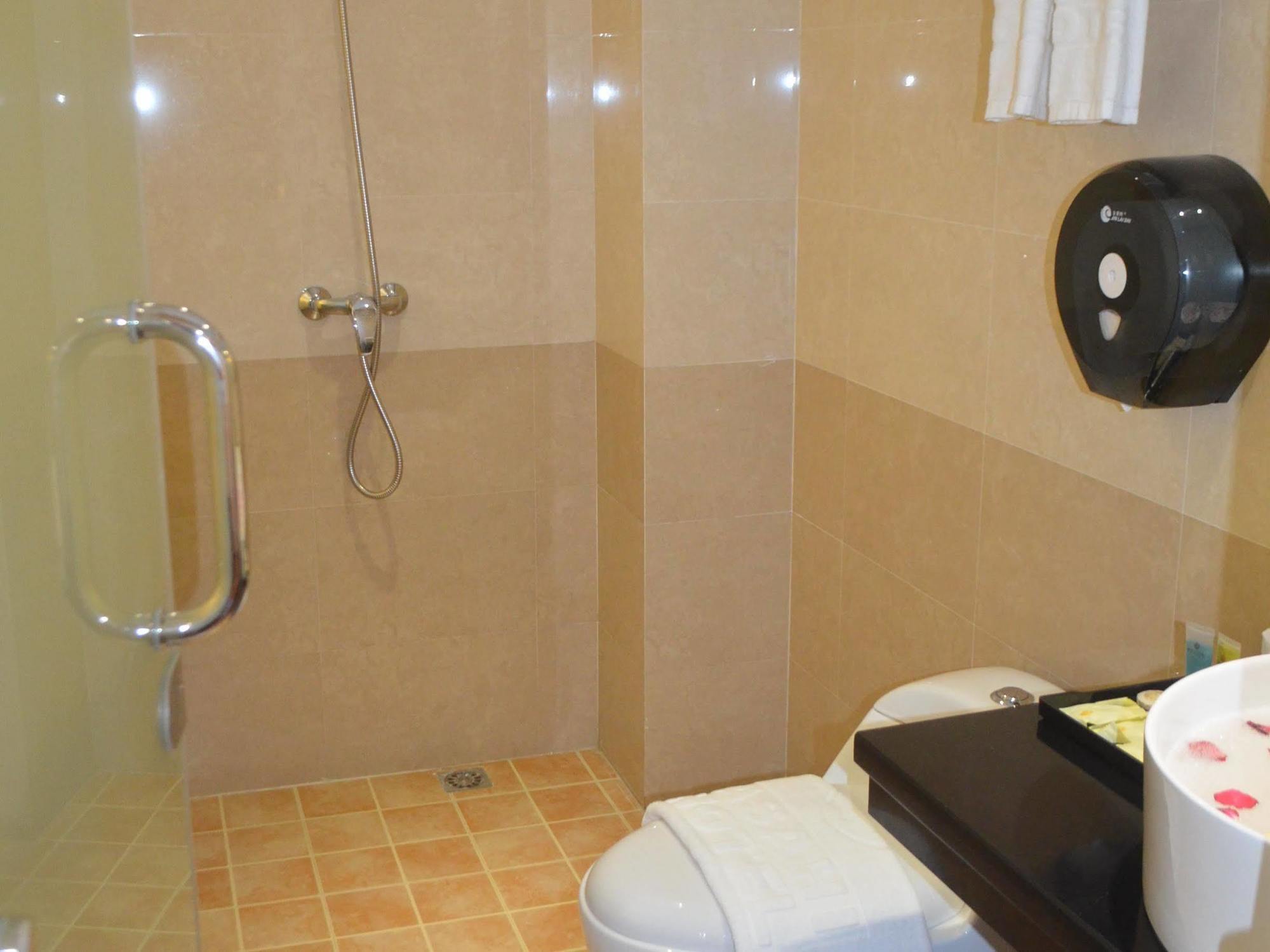 Good Luck Hotel 양곤 외부 사진