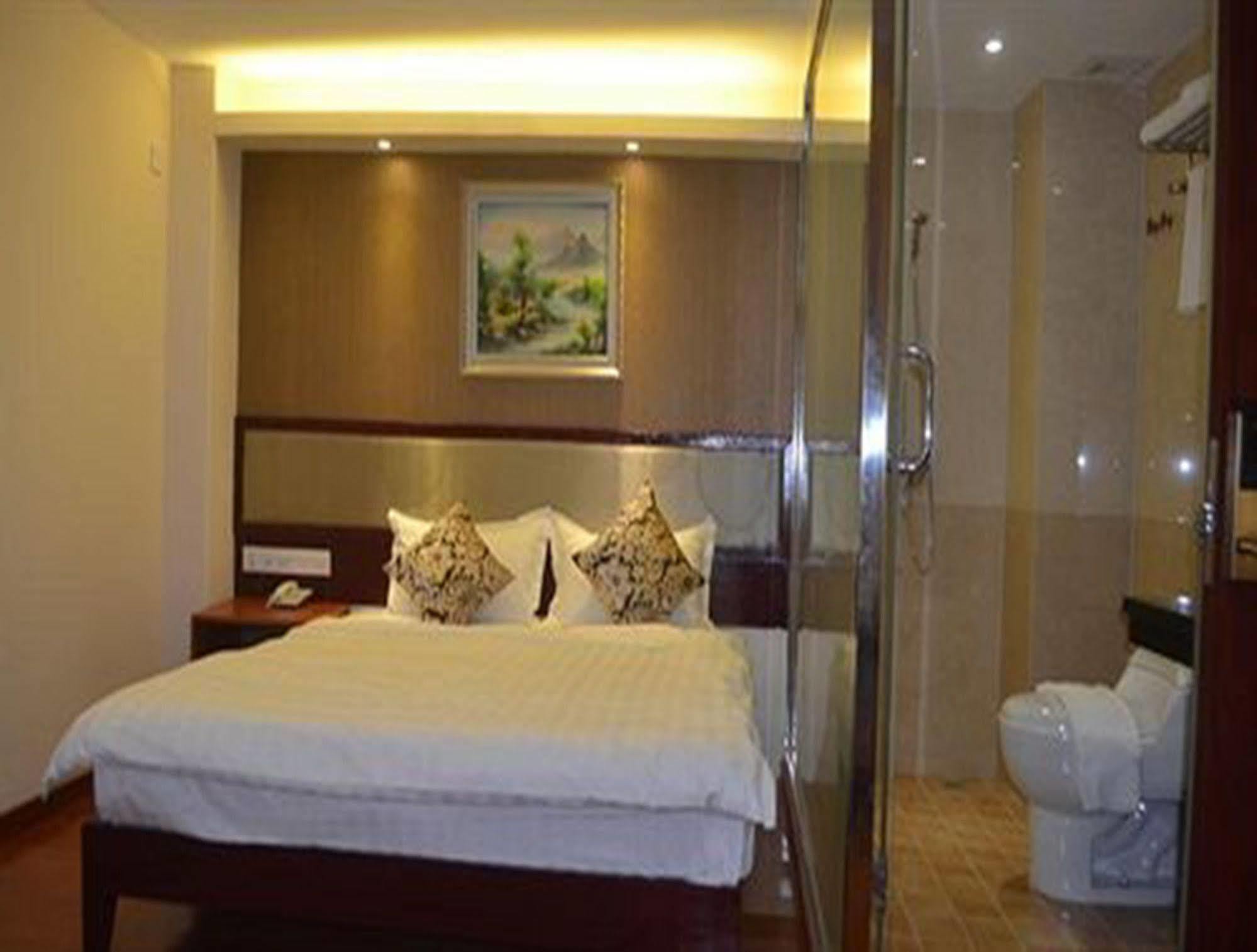 Good Luck Hotel 양곤 외부 사진